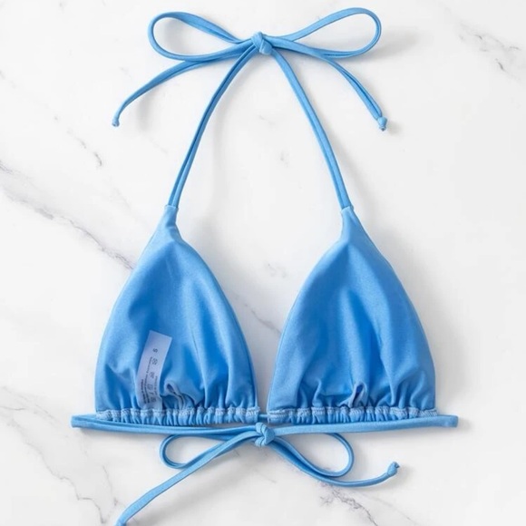 SHEIN Plain Halter Triangle Bikini Top - Picture 3 of 4